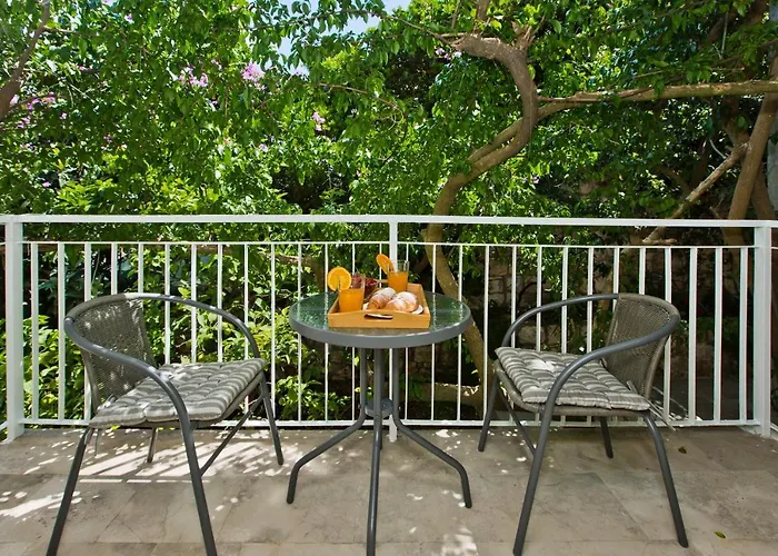 Hvar Deluxe Rooms